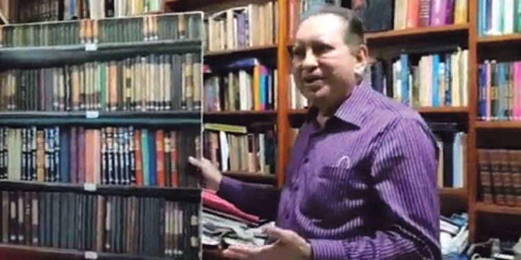 Em vídeo, desembargador explica o ocorrido e apresenta sua biblioteca verdadeira. (Foto: Reprodução)
