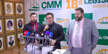 Requerimento foi apresentado pelos vereadores Capitão Carpê, Rodrigo Guedes e William Alemão (Foto: Mauro Pereira - Dicom/CMM)